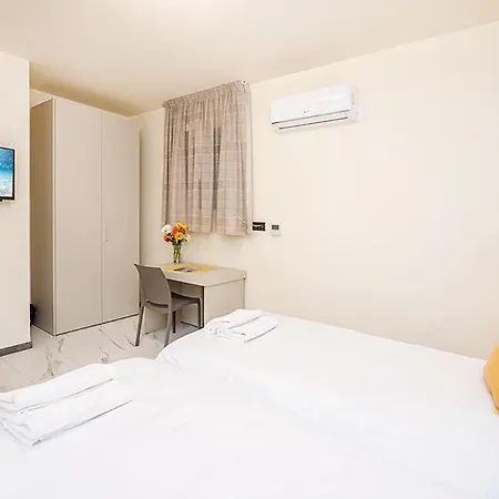 Atlantis Holiday Suites Marsalforn Exterior photo