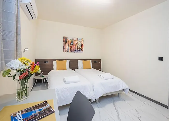 Atlantis Holiday Suites