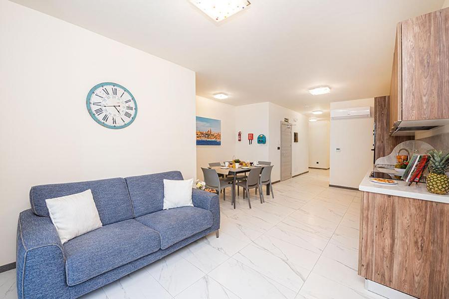 Atlantis Apartment *