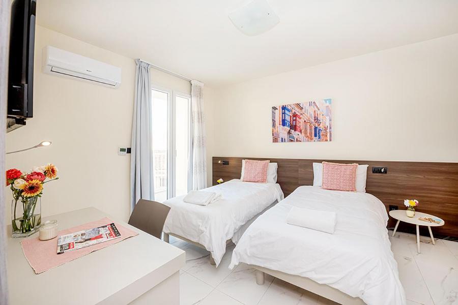 Atlantis Apartment